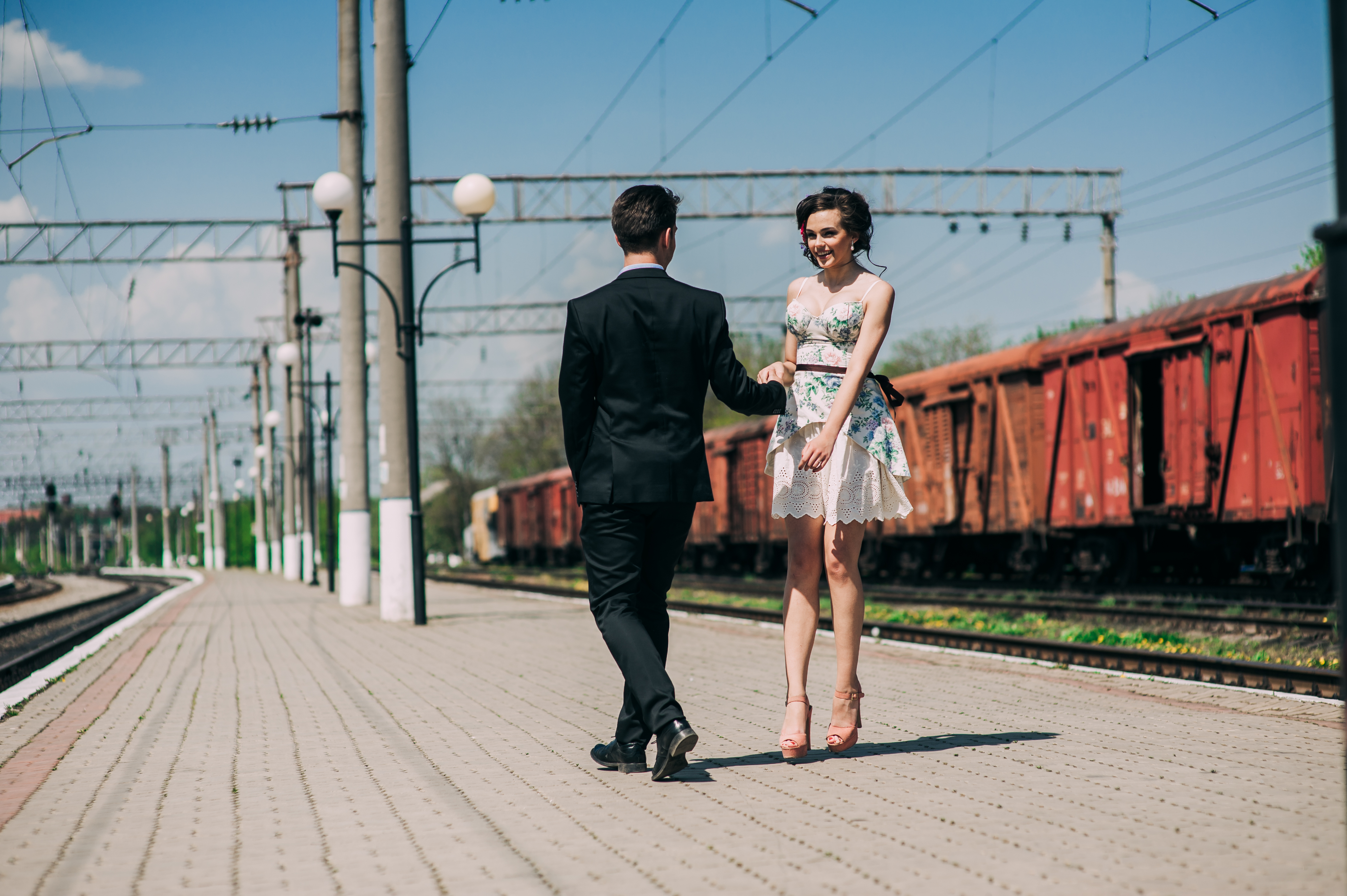 Фотосессия пары на вокзале
